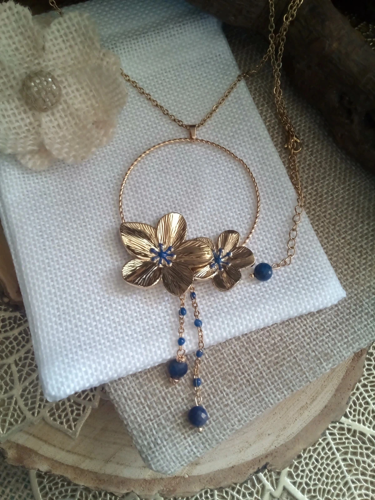 Bohemian necklace with flowers and lapis lazuli stones – photo 5